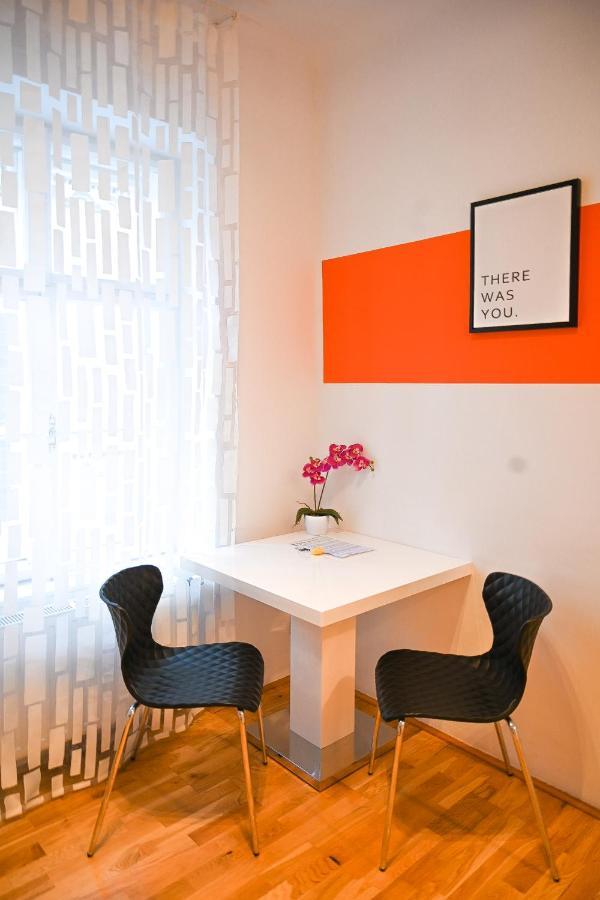 Backpacker Apartment Hofburg Відень Екстер'єр фото